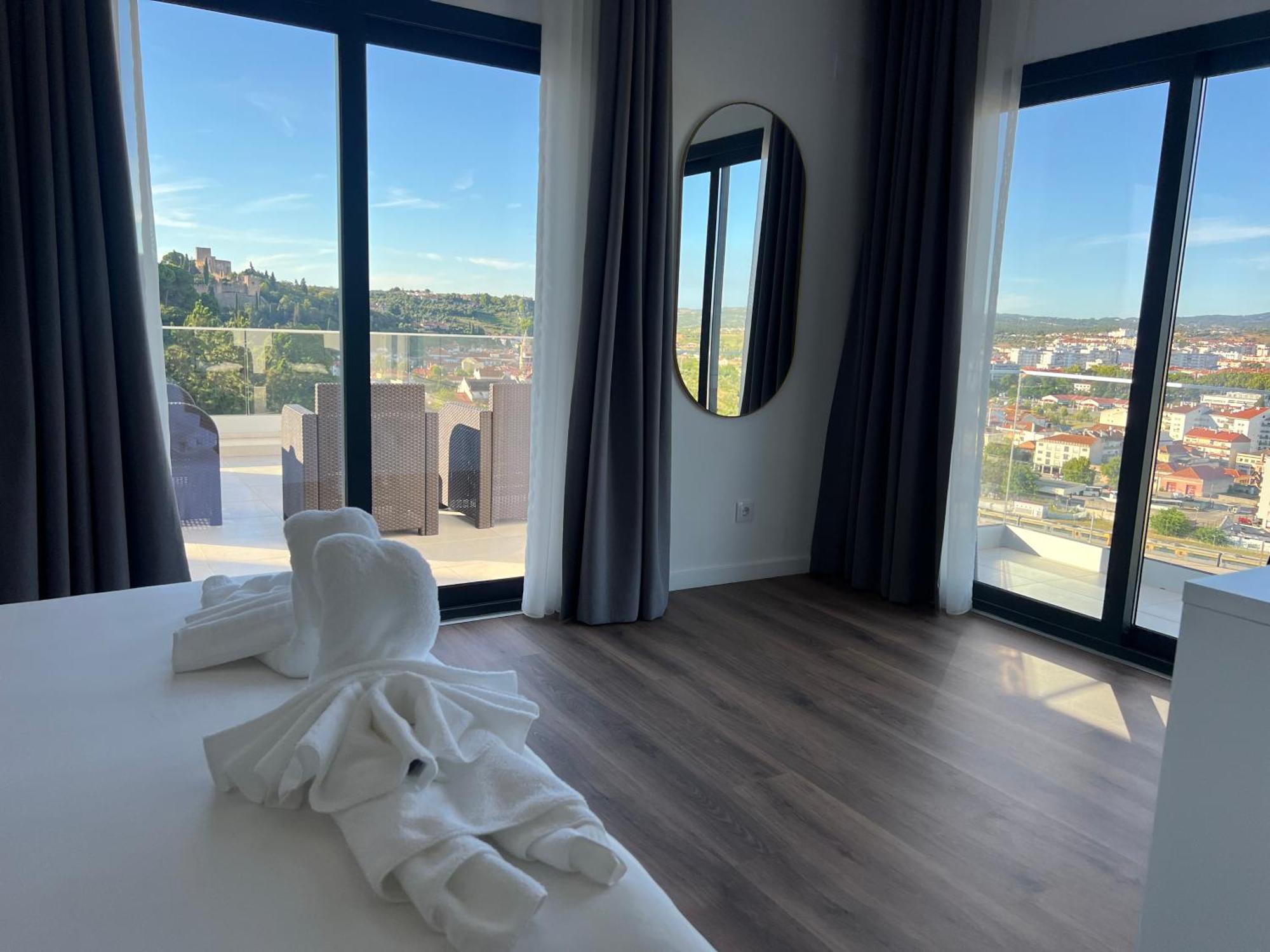 Vila Pombal Tomar - Luxury Apartment With Private Pool And Castle View Buitenkant foto